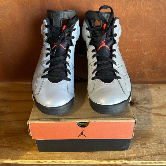 Jordan Men's Silver and Red High-Top Sneakers pre owned great condition - Picture 4 of 6